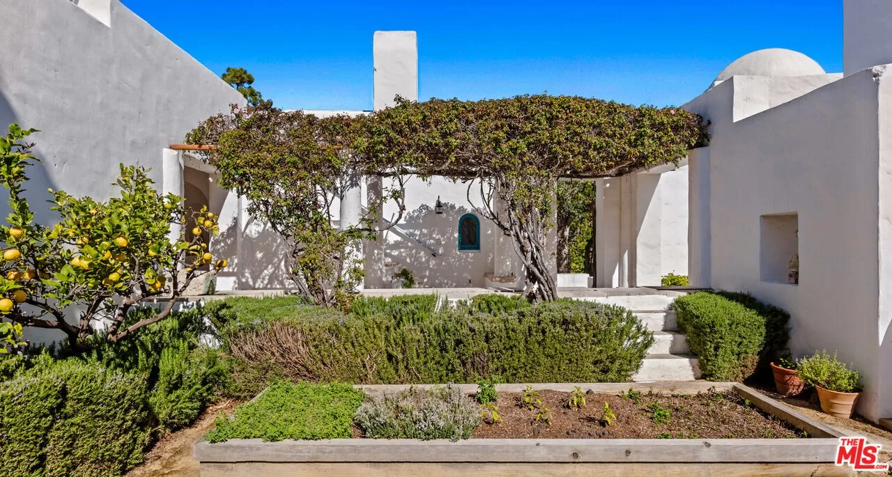 Malibu estate view 3